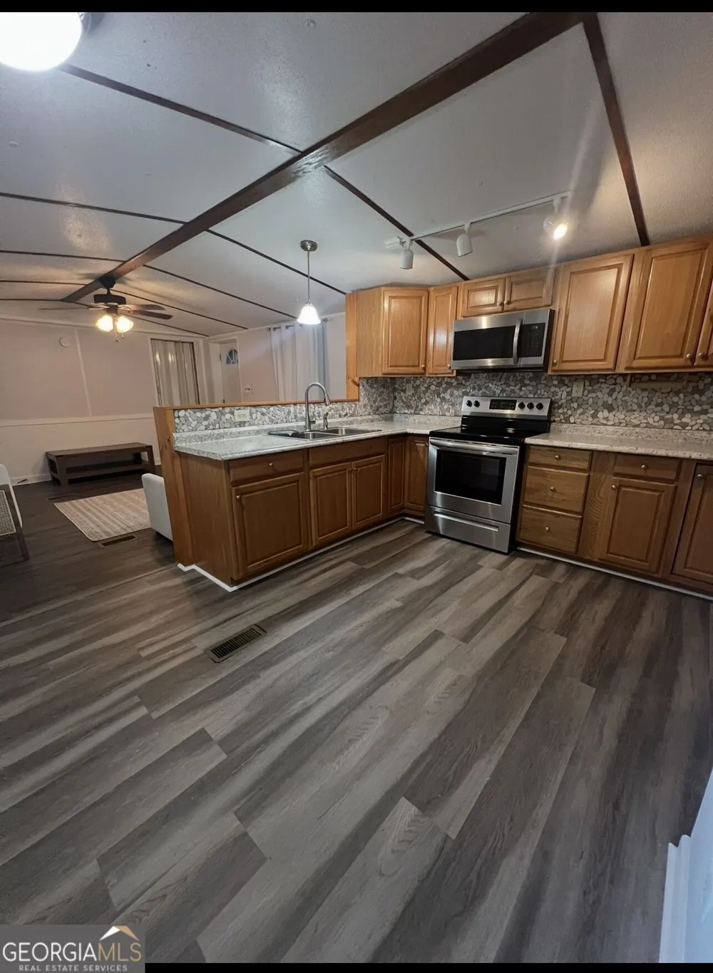 106 Kathy LN Griffin, GA 30224