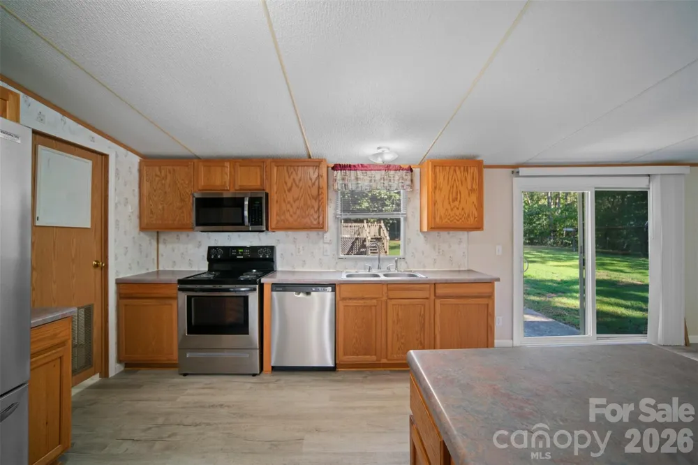 2089 Bison Trail Maiden, NC 28650