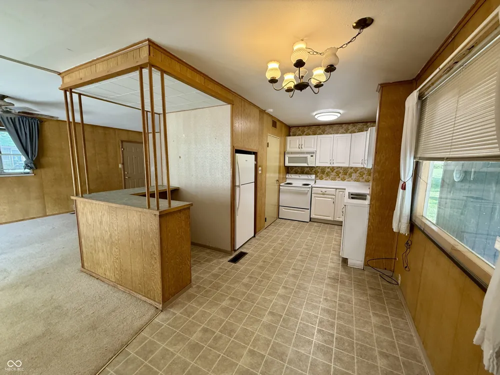 1810 Whittier Avenue Anderson, IN 46011
