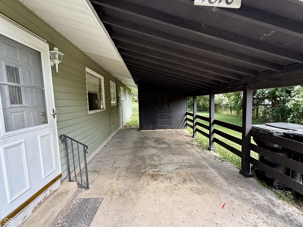 1810 Whittier Avenue Anderson, IN 46011