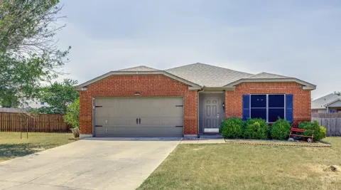 2402 Pheasant Run