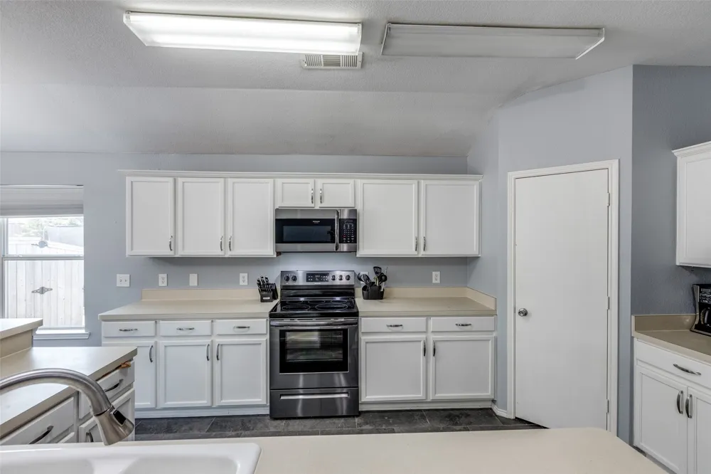2402 Pheasant Run Melissa, TX 75454