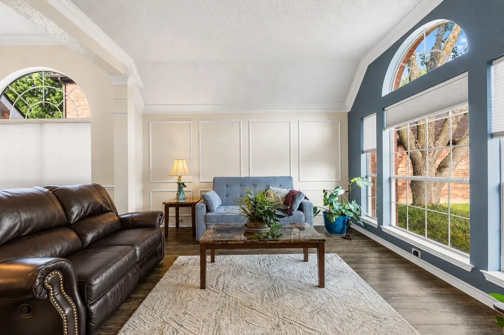 521 Palm Desert Drive Garland, TX 75044
