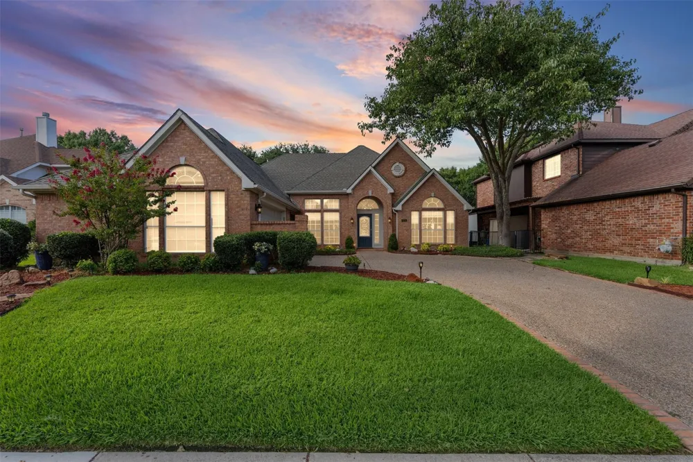 521 Palm Desert Drive Garland, TX 75044