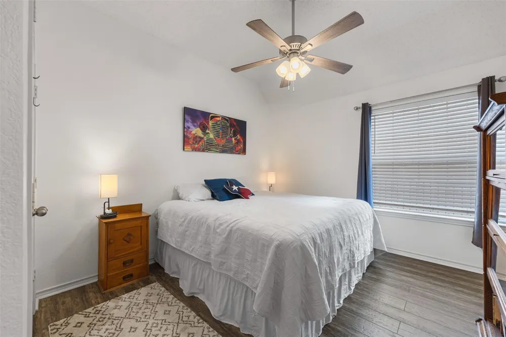 521 Palm Desert Drive Garland, TX 75044