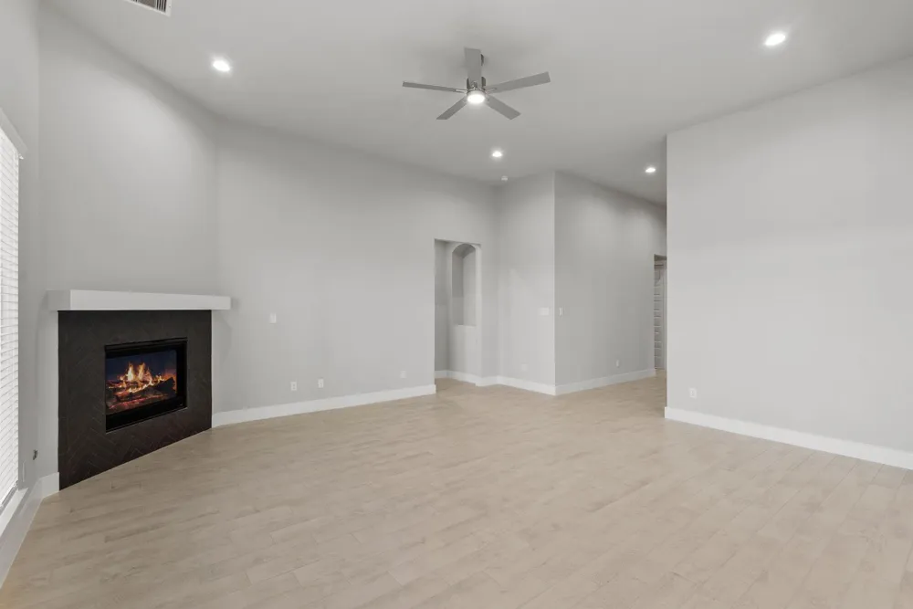 203 Upland Drive Waller, TX 77484