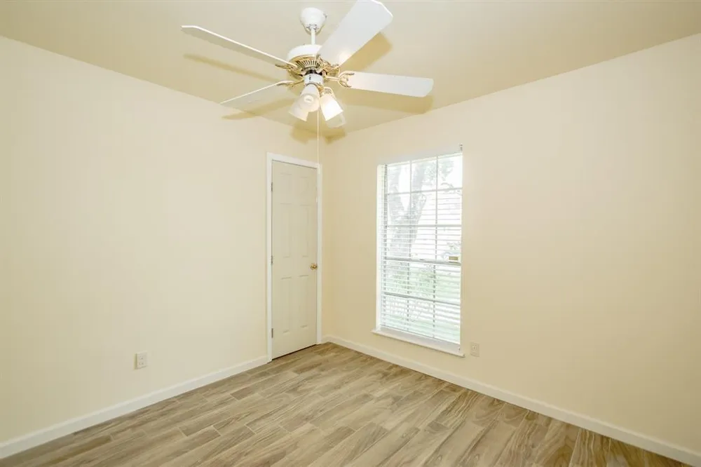 12106 Pompton Drive Houston, TX 77089