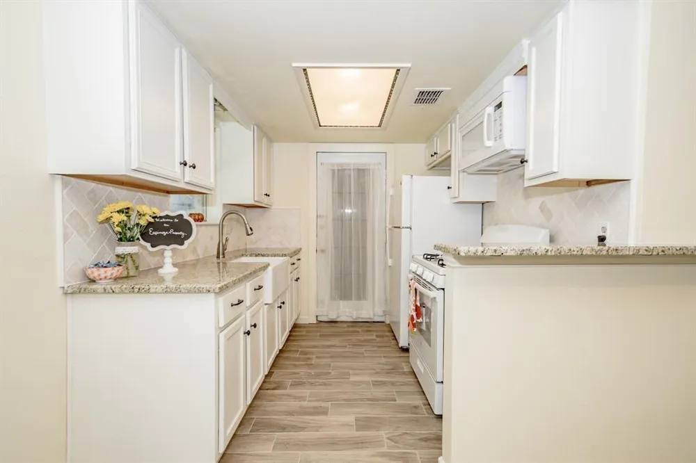 12106 Pompton Drive Houston, TX 77089