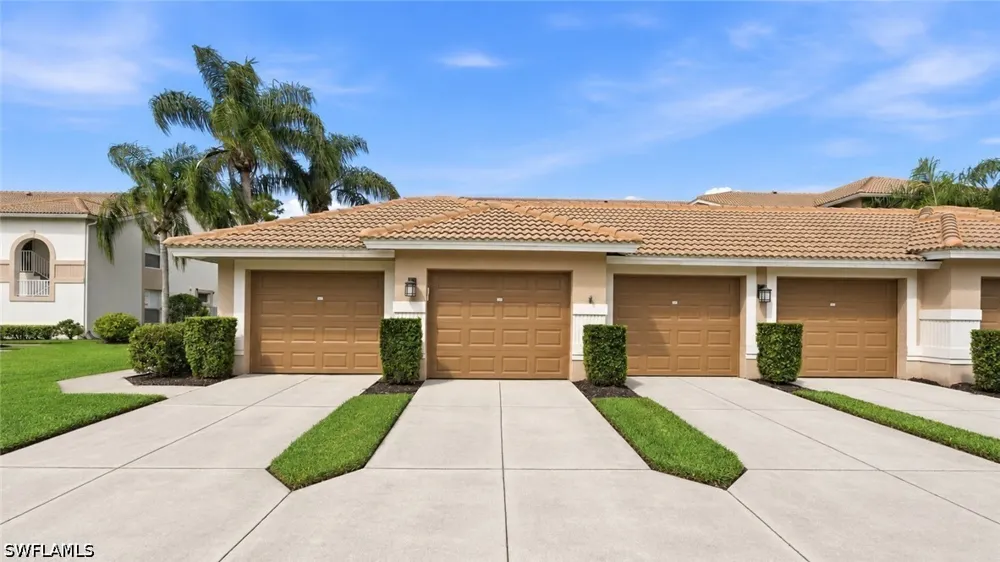 Buttonwood Way #1521 Naples, FL 34112