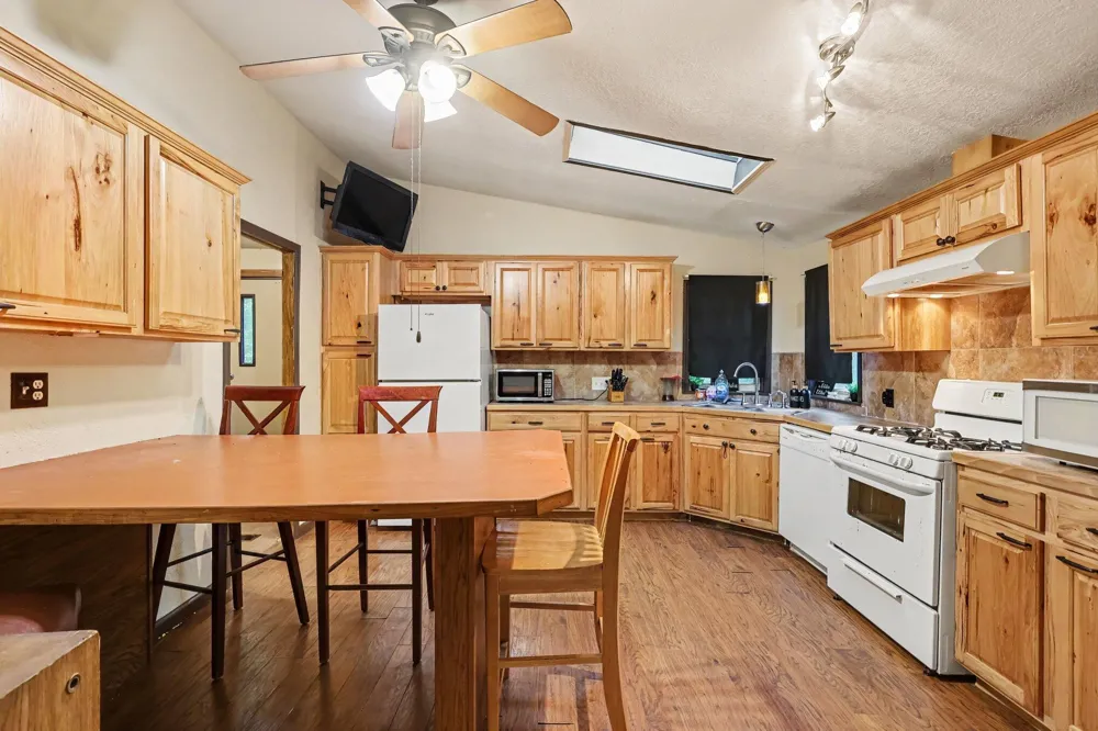 73664 26th Avenue Covert Township, MI 49090