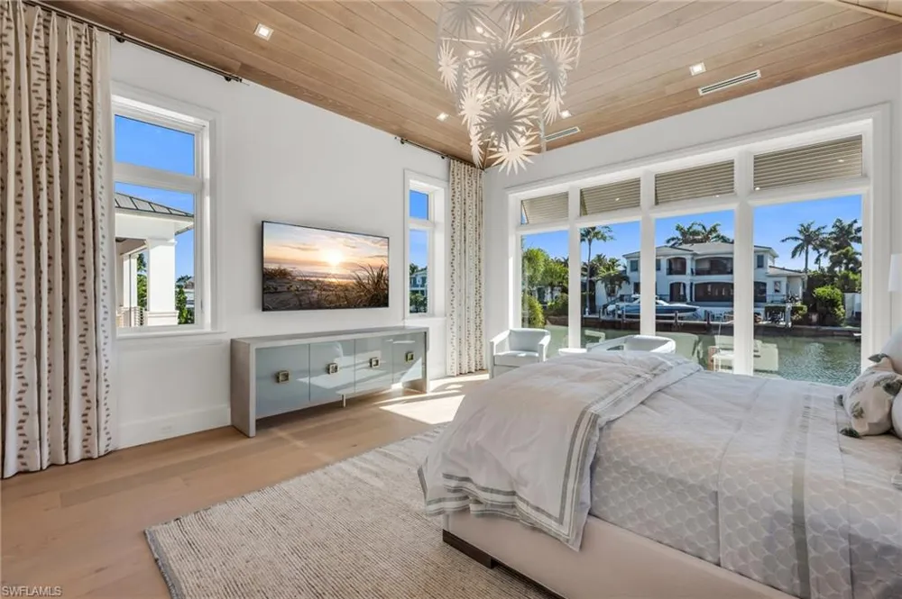 1935 5th Street S Naples, FL 34102