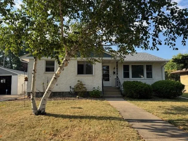 2654 2nd Avenue E North Saint Paul, MN 55109