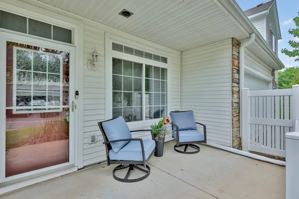 750 Maple Hills Drive #B Maplewood, MN 55117