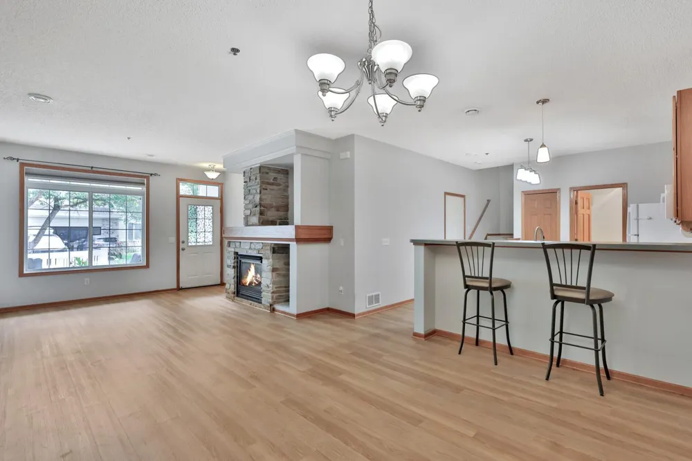 750 Maple Hills Drive #B Maplewood, MN 55117