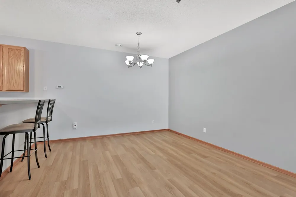 750 Maple Hills Drive #B Maplewood, MN 55117