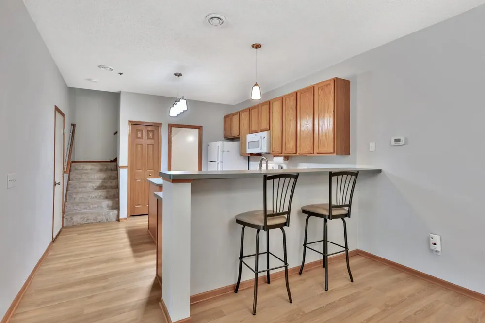 750 Maple Hills Drive #B Maplewood, MN 55117