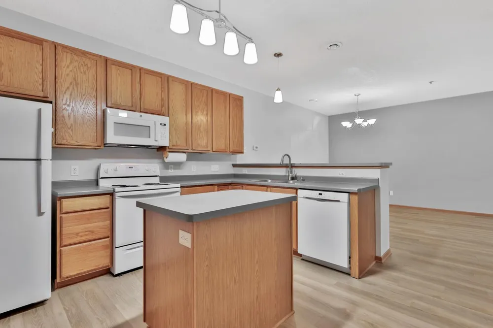 750 Maple Hills Drive #B Maplewood, MN 55117