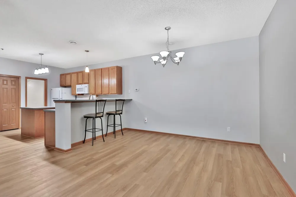 750 Maple Hills Drive #B Maplewood, MN 55117