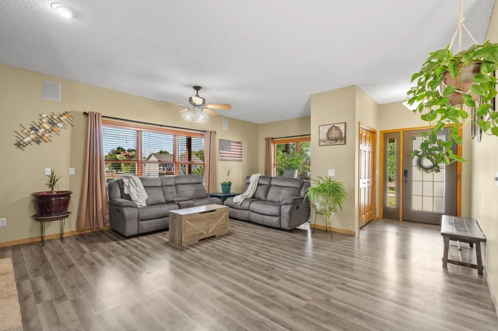 26141 22nd Street W Zimmerman, MN 55398