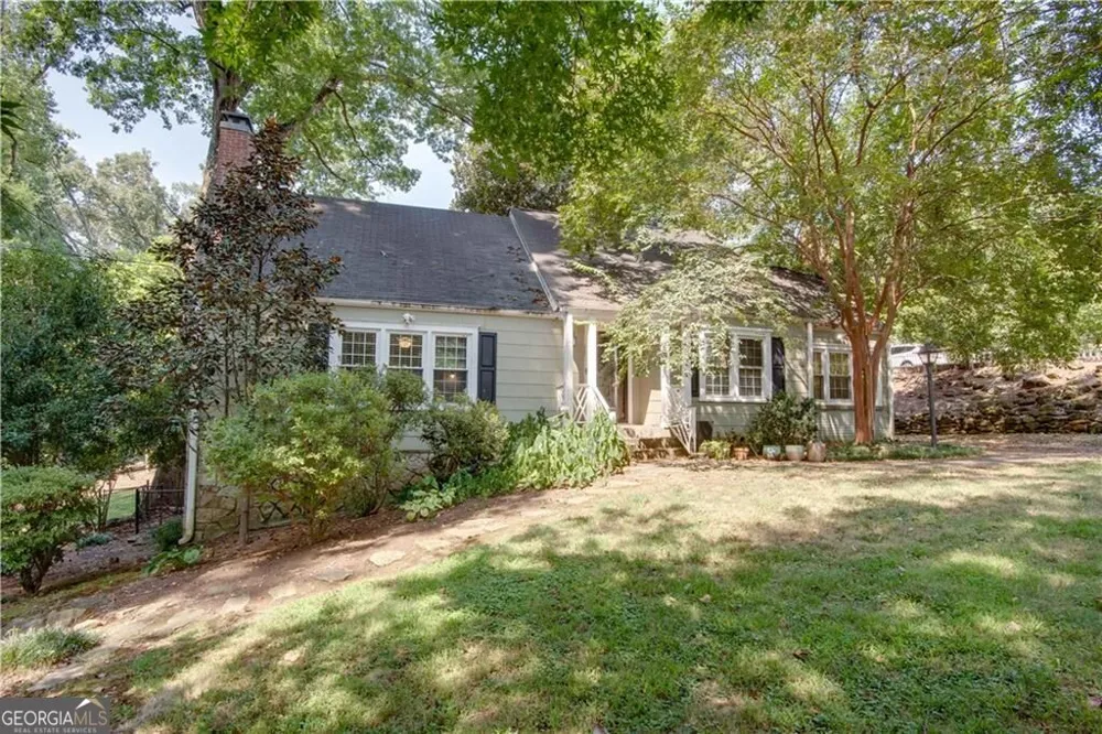 2743 Kimmeridge DR East Point, GA 30344