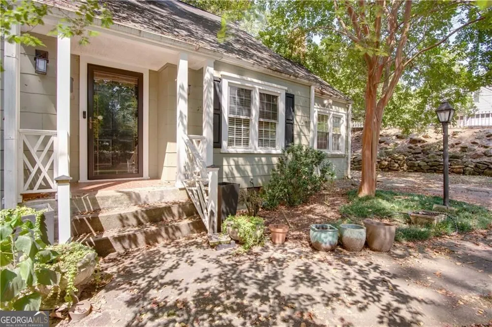 2743 Kimmeridge DR East Point, GA 30344