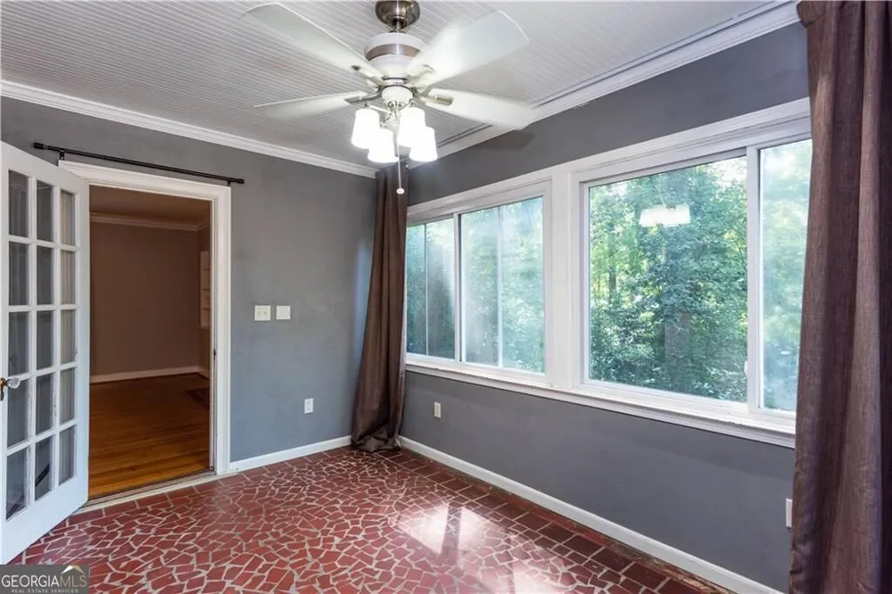 2743 Kimmeridge DR East Point, GA 30344
