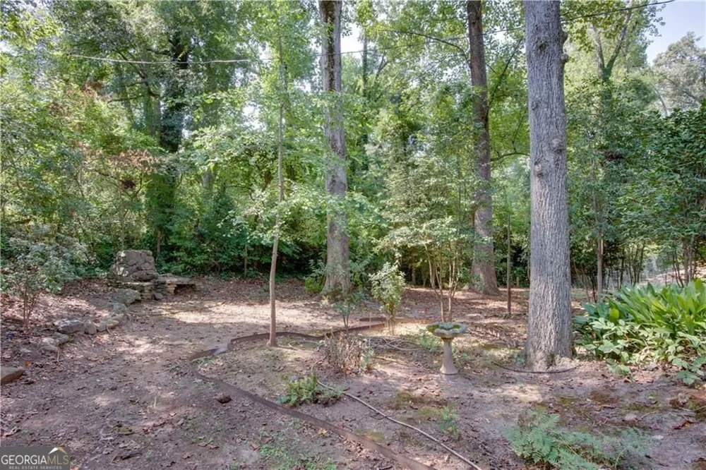 2743 Kimmeridge DR East Point, GA 30344