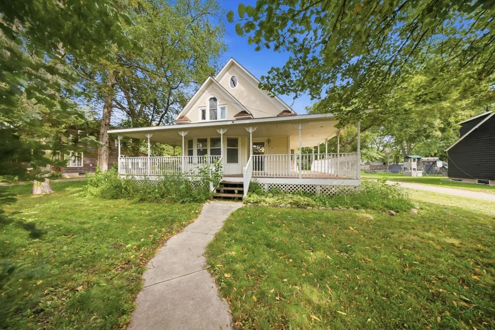 317 8th Street Farmington, MN 55024