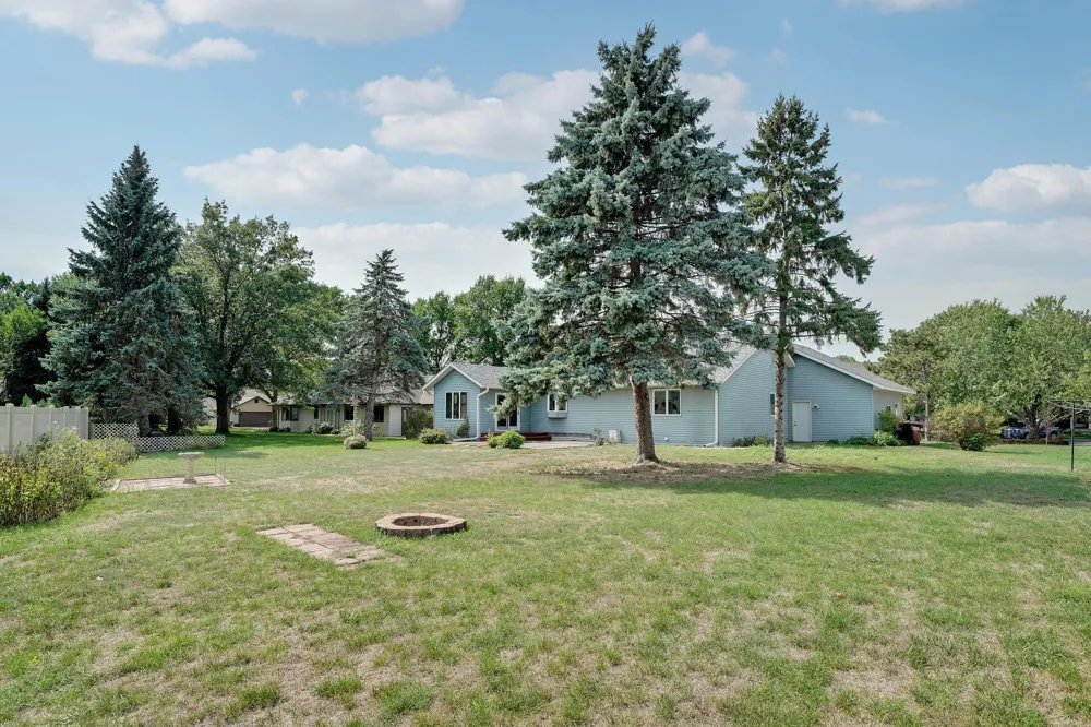 43 Jefferson Court Hastings, MN 55033