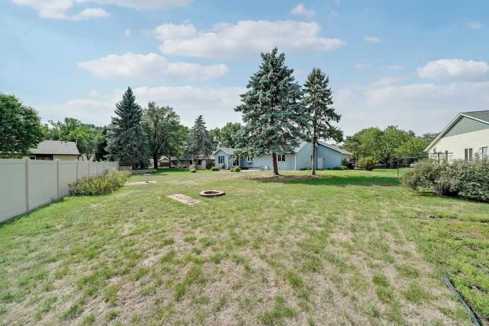 43 Jefferson Court Hastings, MN 55033