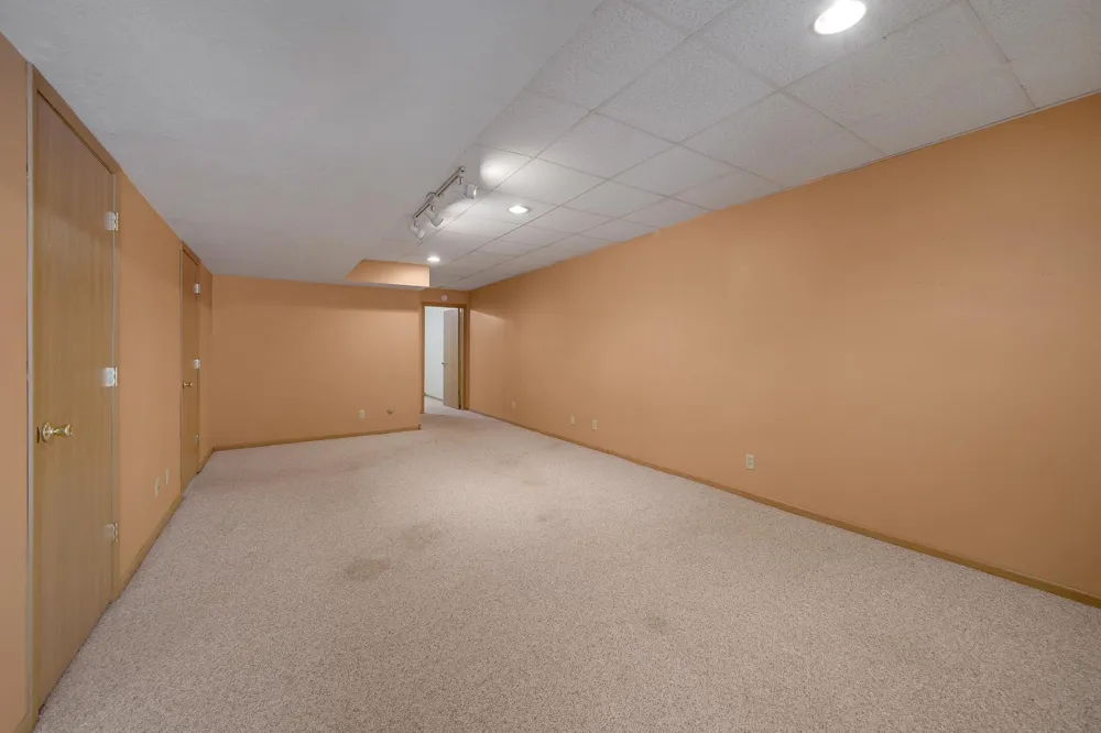 43 Jefferson Court Hastings, MN 55033