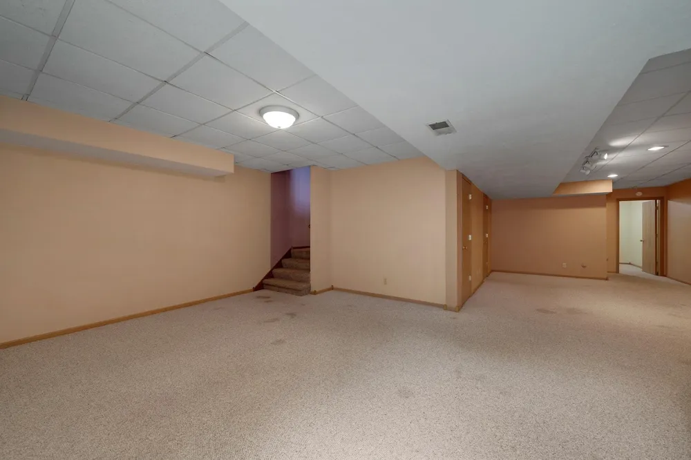 43 Jefferson Court Hastings, MN 55033