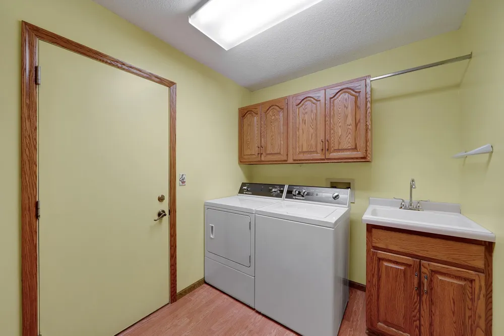 43 Jefferson Court Hastings, MN 55033