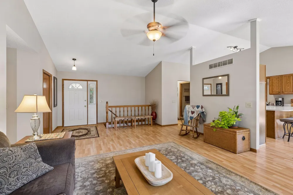 3180 Cuneen Trail Inver Grove Heights, MN 55076