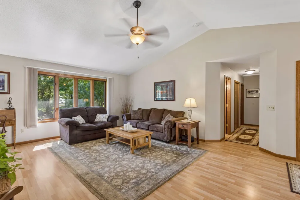3180 Cuneen Trail Inver Grove Heights, MN 55076