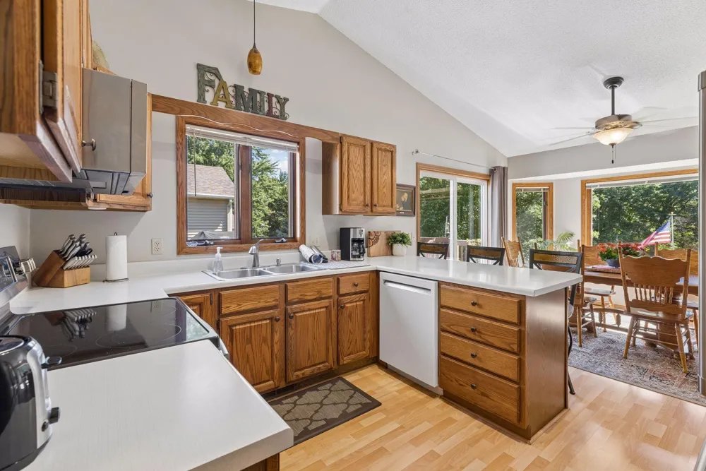 3180 Cuneen Trail Inver Grove Heights, MN 55076