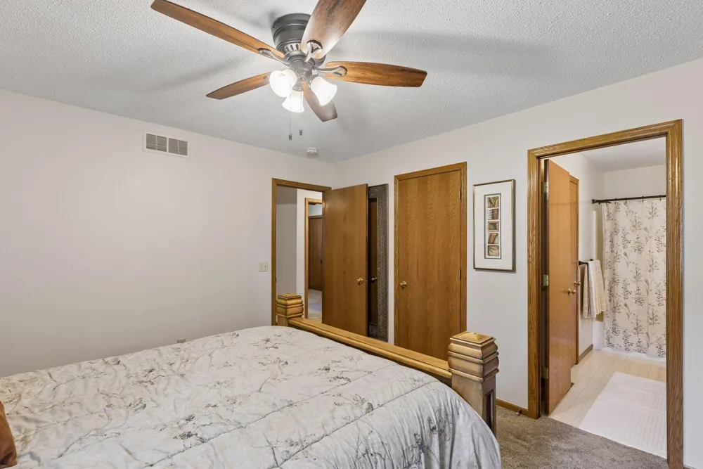 3180 Cuneen Trail Inver Grove Heights, MN 55076