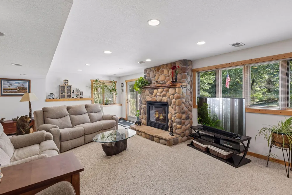 3180 Cuneen Trail Inver Grove Heights, MN 55076
