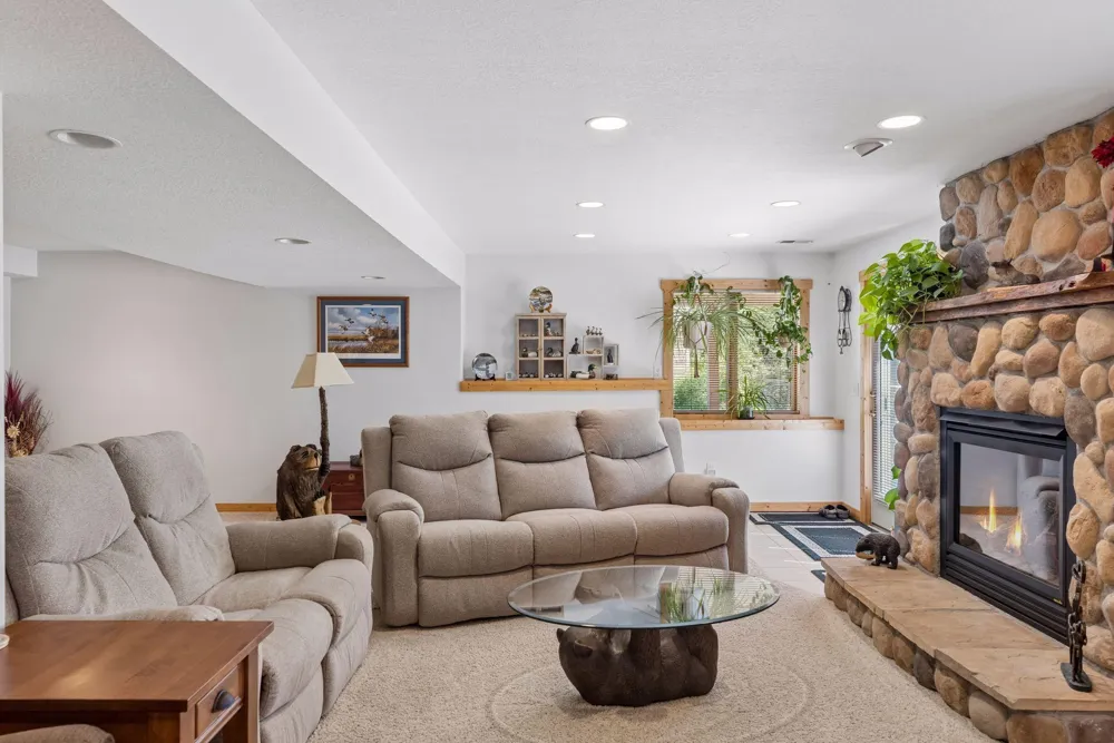 3180 Cuneen Trail Inver Grove Heights, MN 55076
