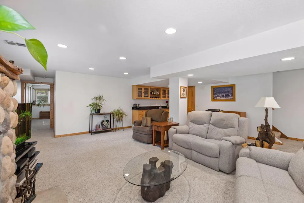 3180 Cuneen Trail Inver Grove Heights, MN 55076