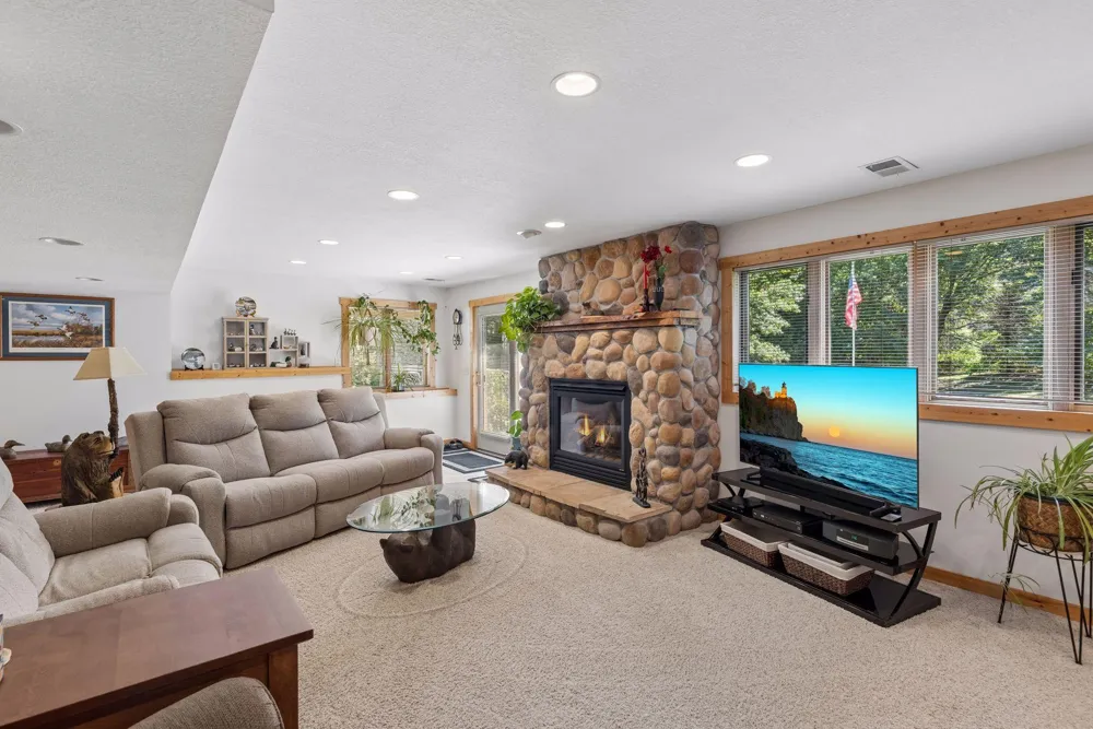 3180 Cuneen Trail Inver Grove Heights, MN 55076