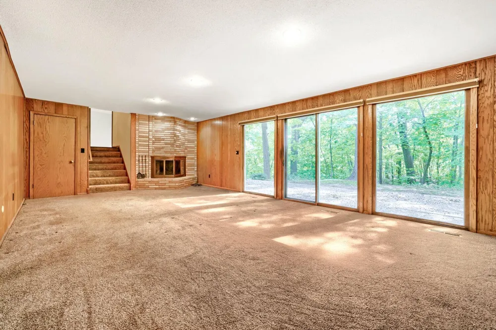 1200 Falls View Court Mendota Heights, MN 55118