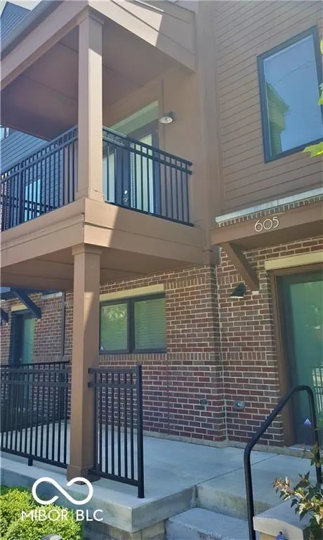 605 E 11th Street
