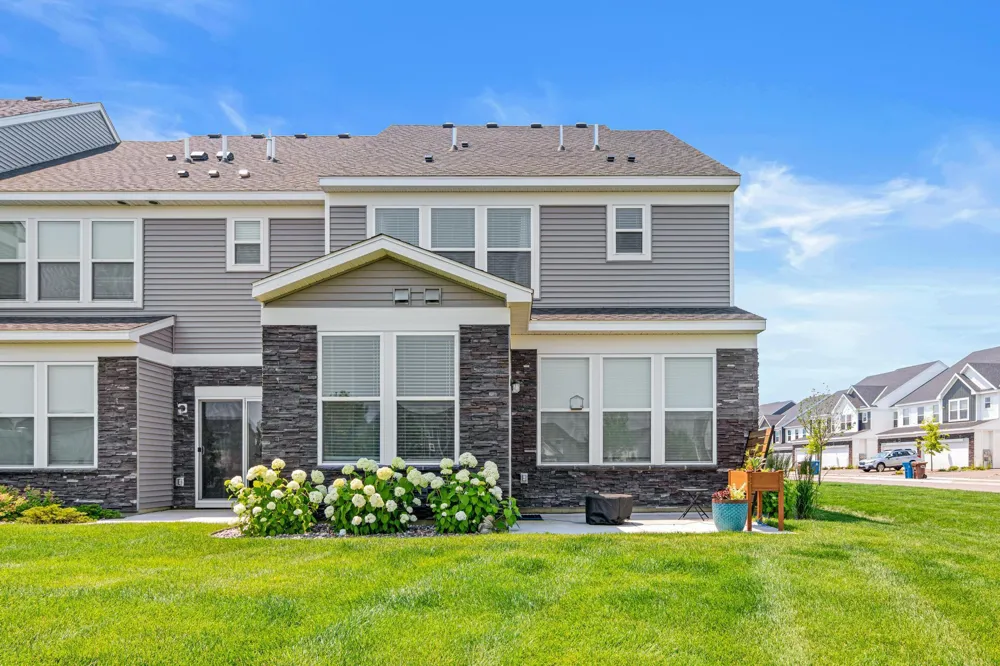 6324 Larkspur Lane Corcoran, MN 55340