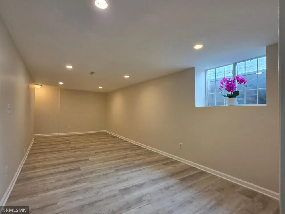 1306 Woodhill Road Burnsville, MN 55337
