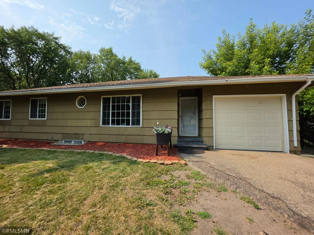 1306 Woodhill Road Burnsville, MN 55337