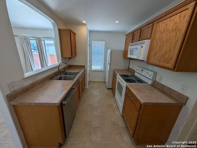 369 STARLING CRK New Braunfels, TX 78130