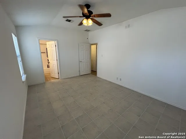 369 STARLING CRK New Braunfels, TX 78130