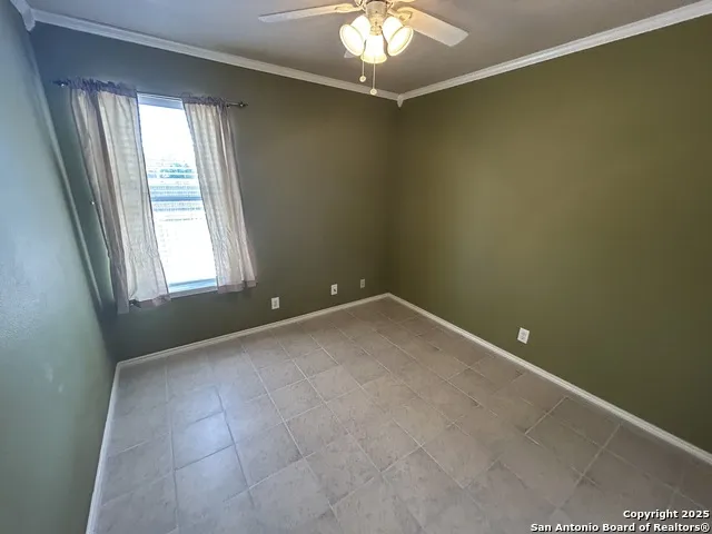 369 STARLING CRK New Braunfels, TX 78130