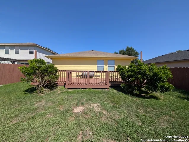 369 STARLING CRK New Braunfels, TX 78130